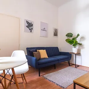 https://very-central-1-br-apt-with-patio.inbudapesthotels.com